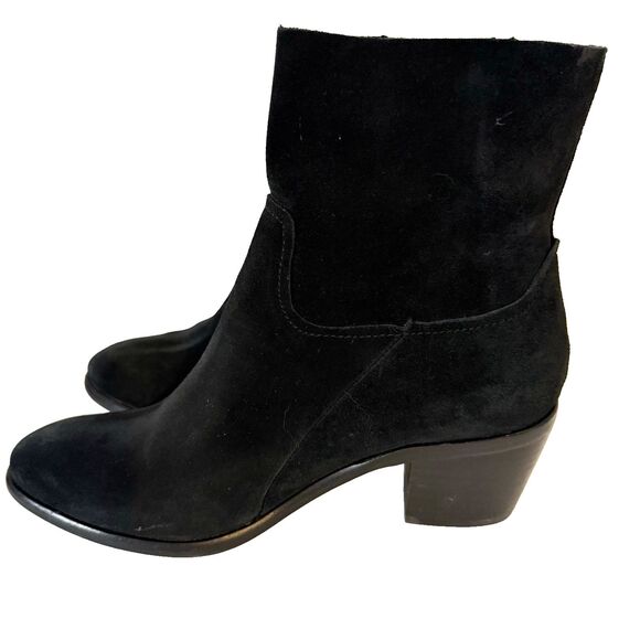 UGG Breeda Women’s Size 8.5 US Black Suede Side Zip Heel Ankle Moto Boot - Picture 1 of 10